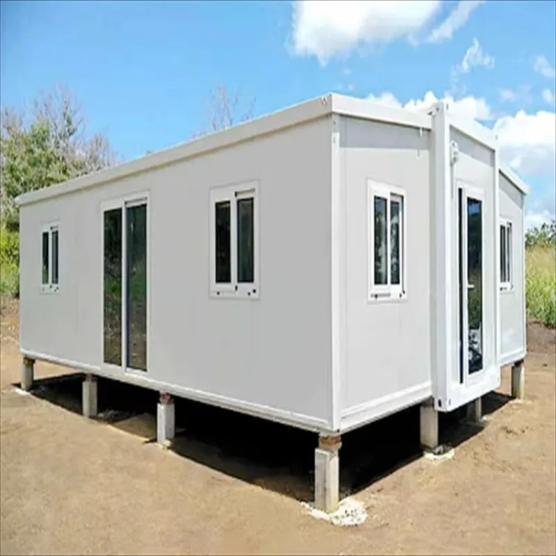 Luxury 2 Bedroom Expandable 40ft Container House Bathroom Fast Installation Prefabricated Steel Sandwich Panel Materials Real