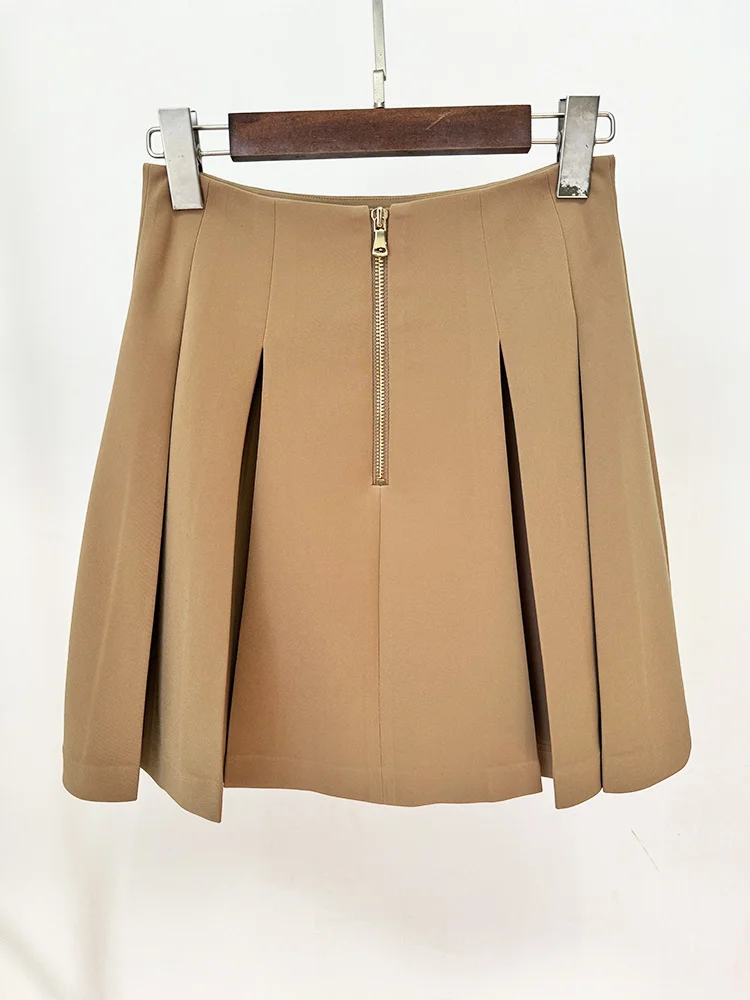 HIGH STREET 2026 Newest Fashion Stylish Designer Women Large Metal Buckle Decoration Pleated Mini Skirt