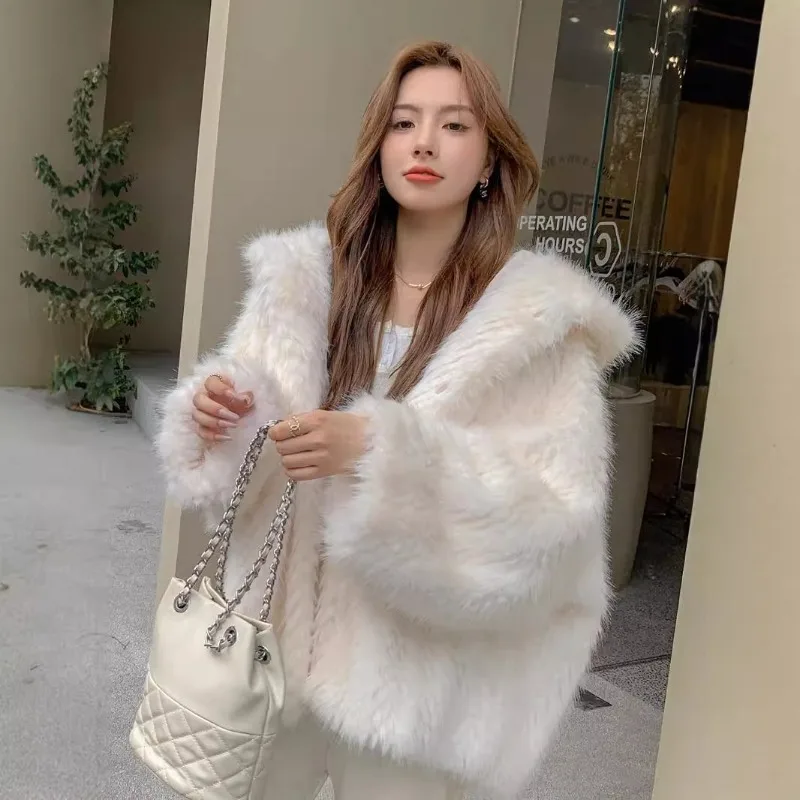 2025 New Dalian Hat Fur Winter Fashion Fur Jacket Women's Plus Size Loose Plush Clothes
