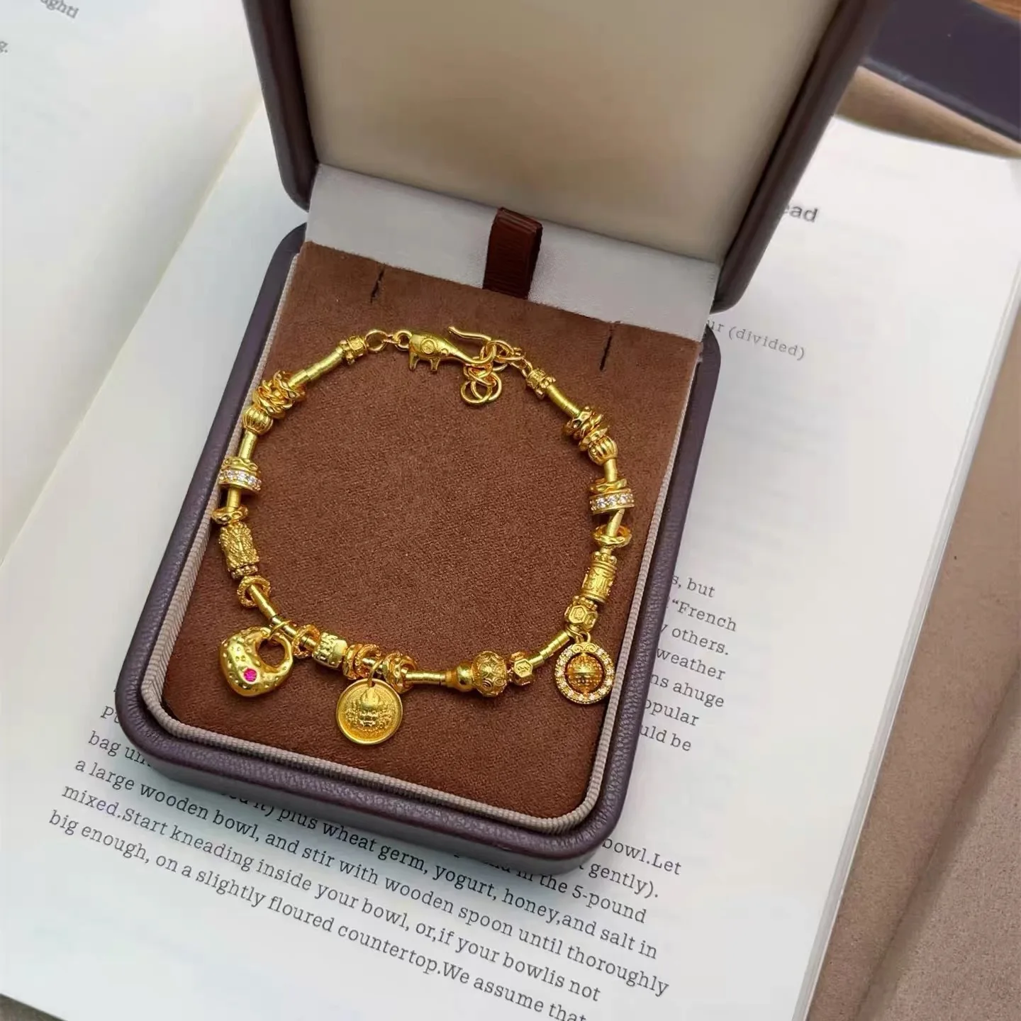Real Gold Plated Strong Color-preserving Ancient Gold Shale Small Fat Fuhuang God of Wealth Wrapped Ins Bracelet Retro All-match