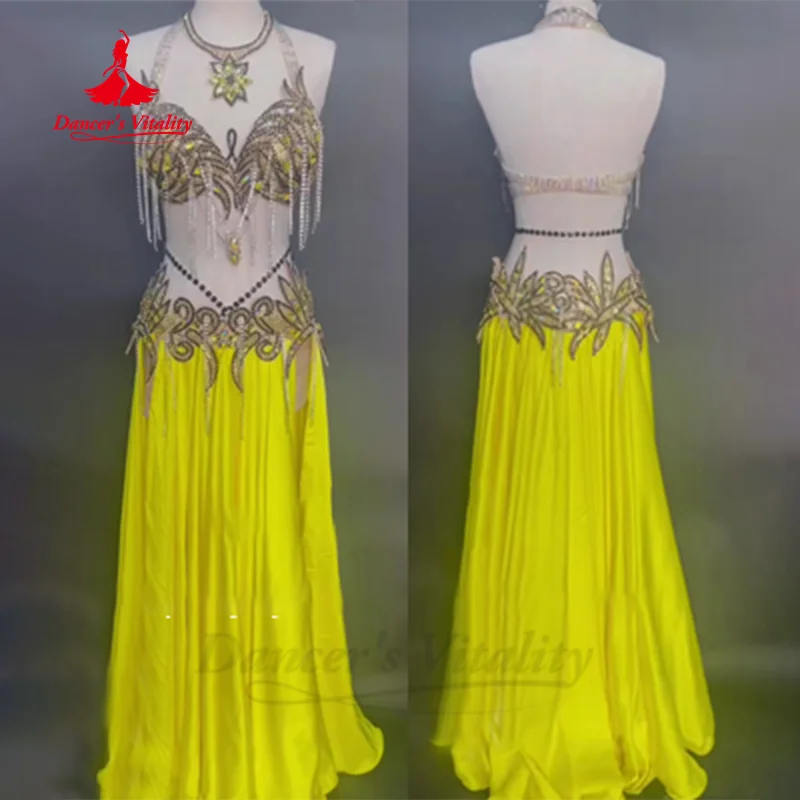 Conjunto de danza del vientre para mujer, sujetador personalizado con piedras AB, cinturón con borlas y falda larga Sexy, ropa de actuación de danza Oriental, 3 uds.