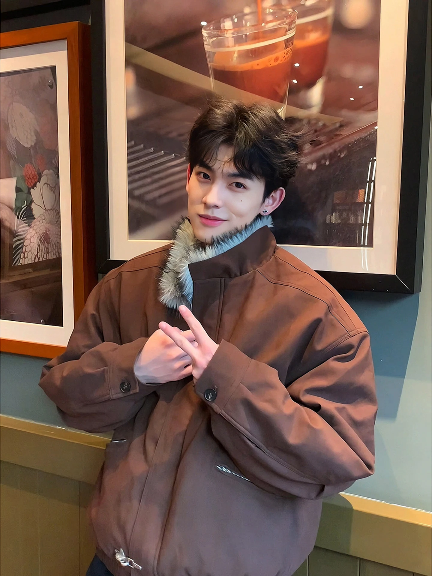 

Мужская зимняя теплая куртка из утолщенного хлопка с коричневым меховым воротником, на молнии, приталенного кроя, для повседневного и модного образа