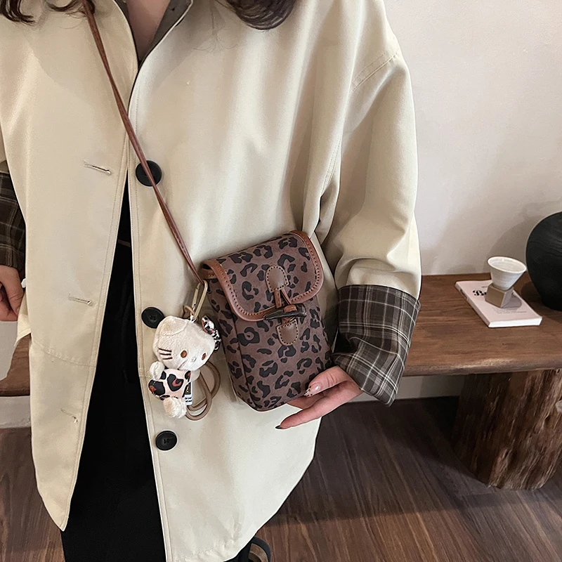 Mini bolso bandolera para mujer, monedero para teléfono móvil con estampado de leopardo que combina con todo, a la moda, 2024