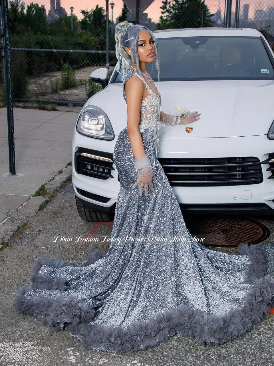 Customised Glamorous Silver Wedding Dress Beaded Luxury Fringe Sparkling Bridal Gown Formal Occasion Evening Gown Engagement Dre