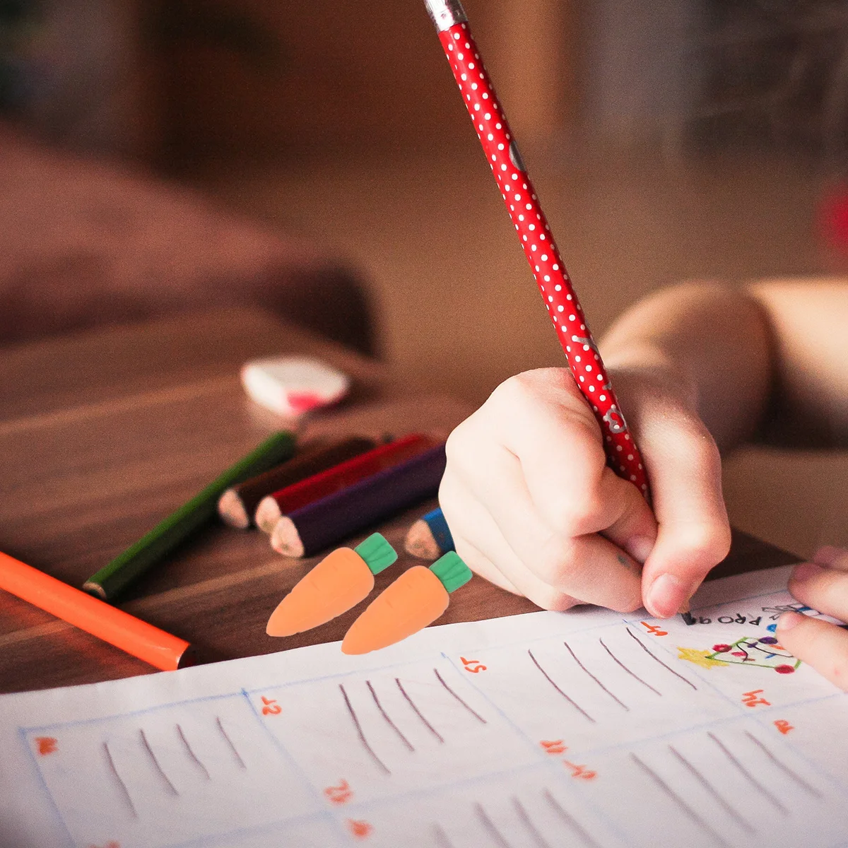 

30pcs Carrot Shape Eraser Cute TPR Soft Rubber for School Student Art Drawing Office Working Gifts Stationery