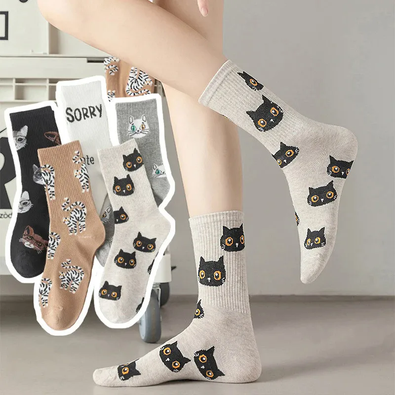 

Four Seasons Cute Women Crew Socks with Cartoon Cat and Letters Harajuku Streetwear Comfortable Casual Female Mid Tube Socks