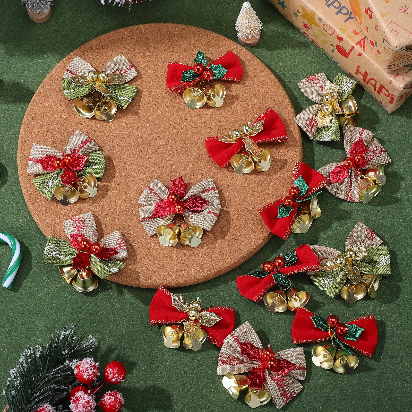 

25Pcs Christmas Tree Hanging Bells Mini DIY Xmas Ornament Pendants Holiday Party Home Decorative Accessories Xmas Bell Pendant