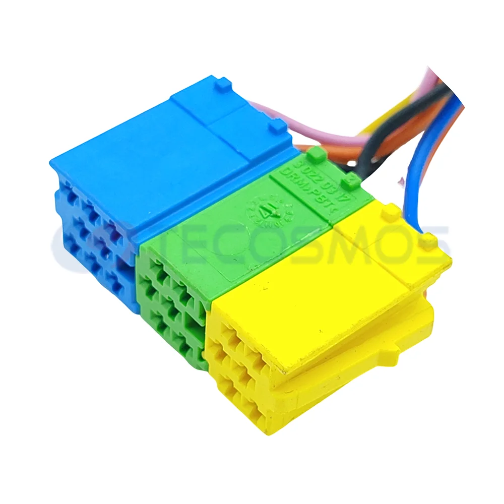 20 Pin Car Universal Mini ISO Socket audio MP3 CD player AUX plug Connector For VW VM20A Passat B5 Bora POLO Skoda Aodi Hyundai