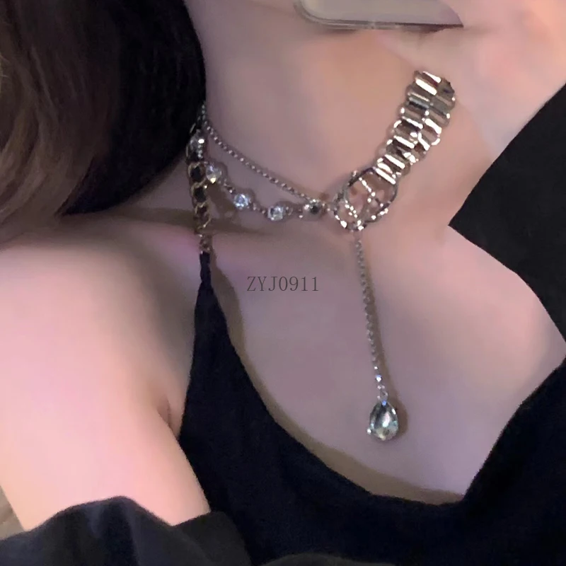 سلسلة الموضة الأوروبية والأمريكية الربط قلادة مهدب شخصية مبالغ فيها سلسلة الترقوة عالية الإحساس
