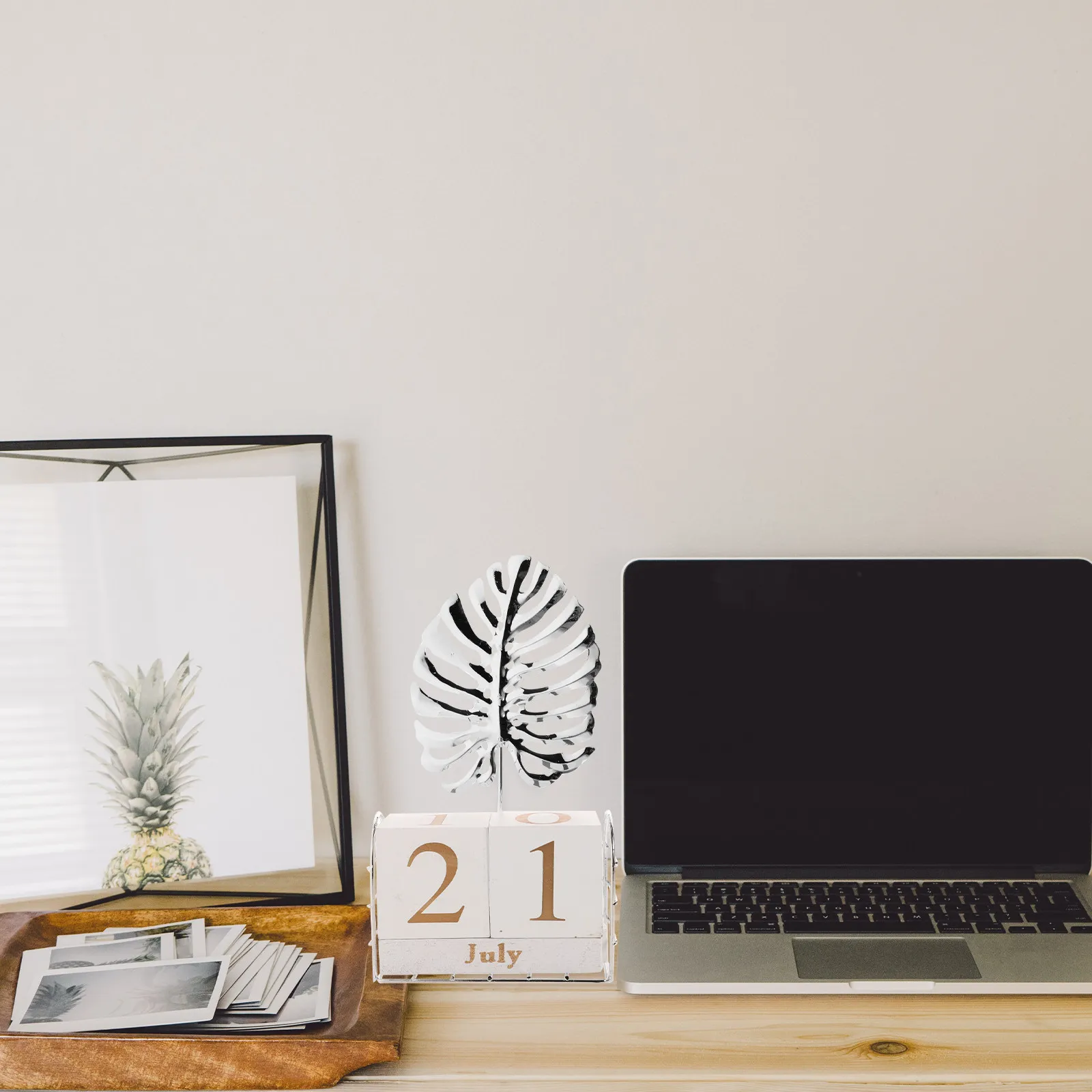 

Деревянные календарные блоки ручной работы: вечный настольный календарь, компактный дизайн, украшение для рабочего стола, улучшающее настроение, для офиса, дома, кабинета