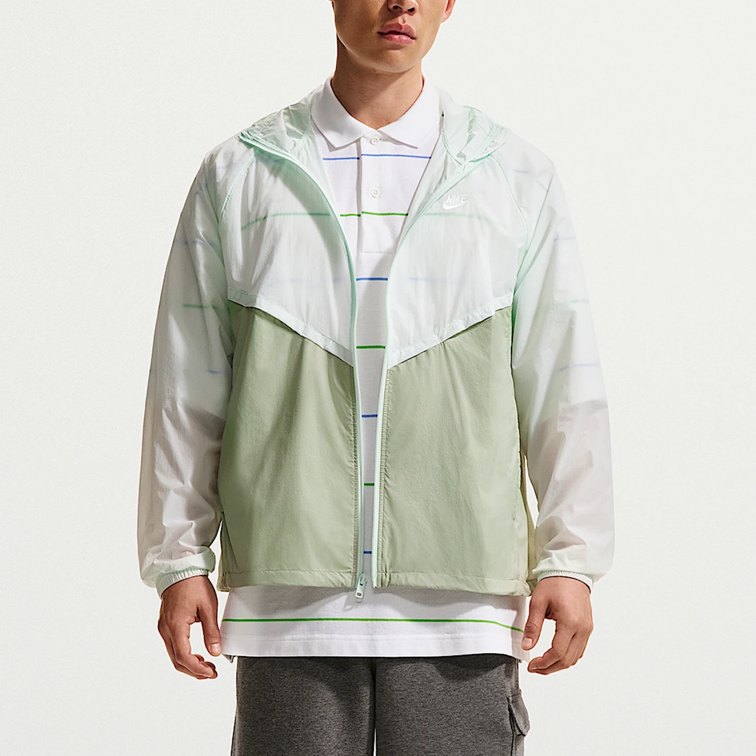 Chaqueta clásica ligera con cremallera para hombre Nike Windrunner genuina IO9628-394