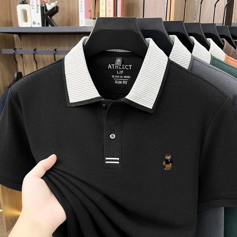 Luxuriöses 100% Baumwoll-Kurzarm-Poloshirt für Herren, neuer Trend, Marken-Cartoon-Bären-Stickerei, atmungsaktives, bequemes, lässiges Sommer-T-Shirt – Detail 25