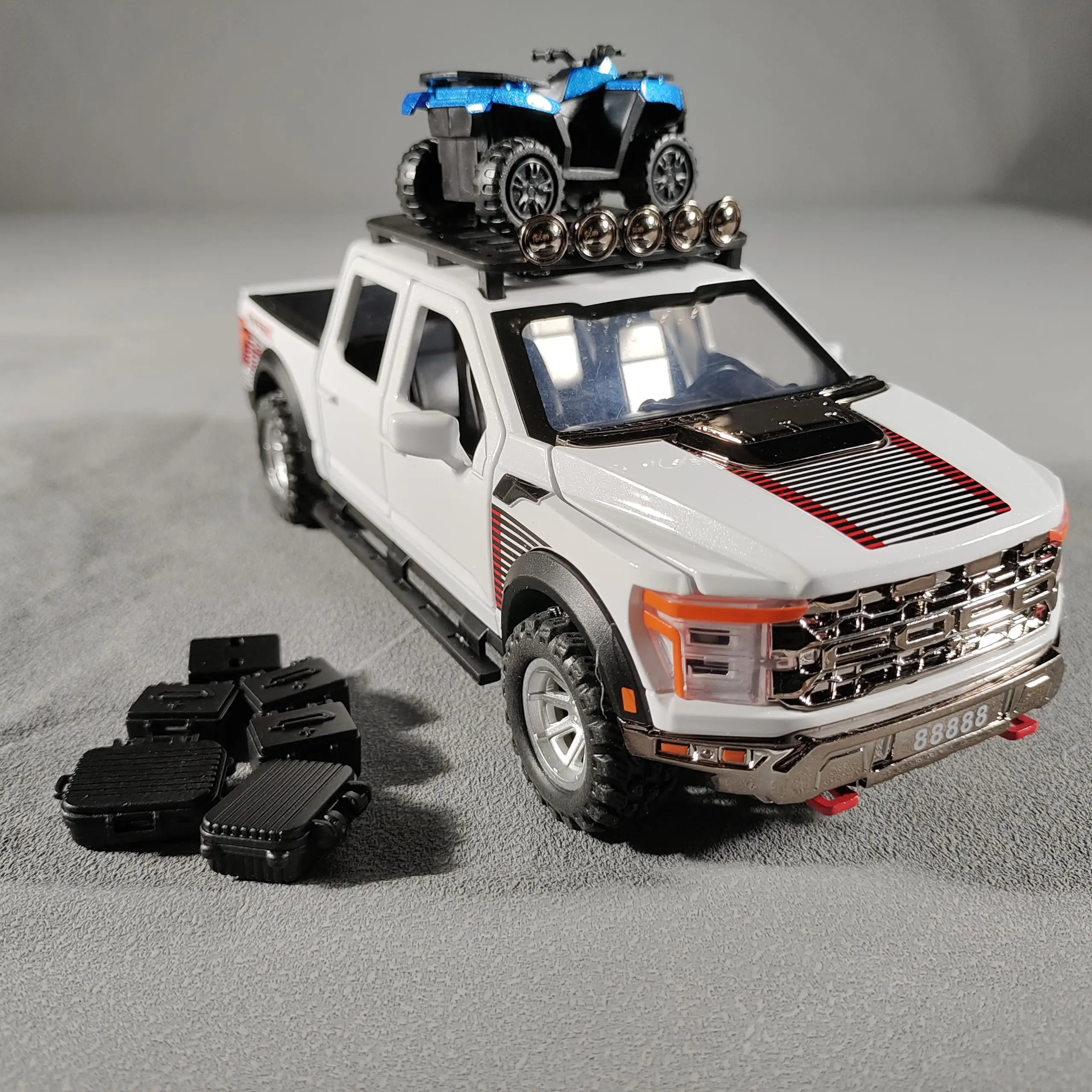 1:24 فورد F150 مع دراجة نارية سبيكة نموذج سيارة لعبة Diecasts صب المعادن الصوت والضوء سيارات لعب للأطفال مركبة