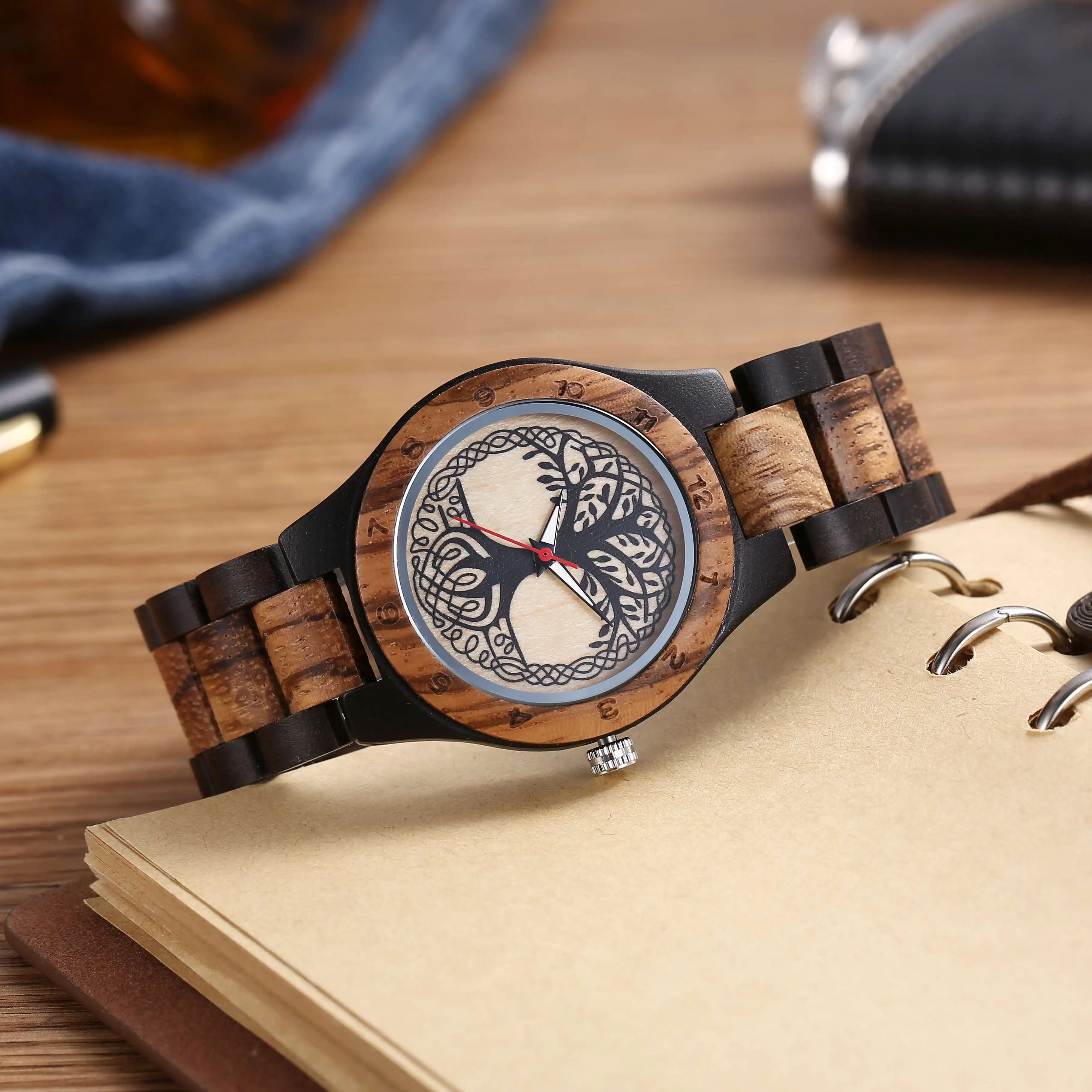 Personalized Men's Retro Simple Unique Lightweight Watch Dial Design Classic Creative Pure Natural Wooden Watches