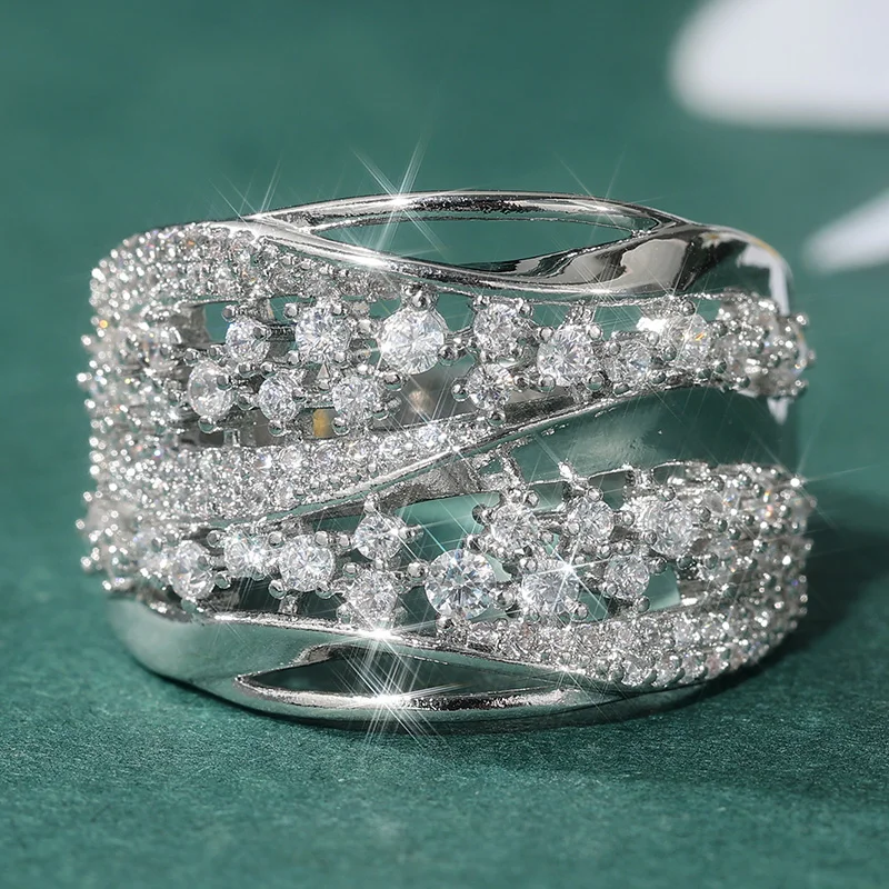 Women's Fashion Luxurious Ring Inlaid with Shiny Synthetic Zirconia Irregular Design Wide Face Ring Wedding Banquet Jewelry
