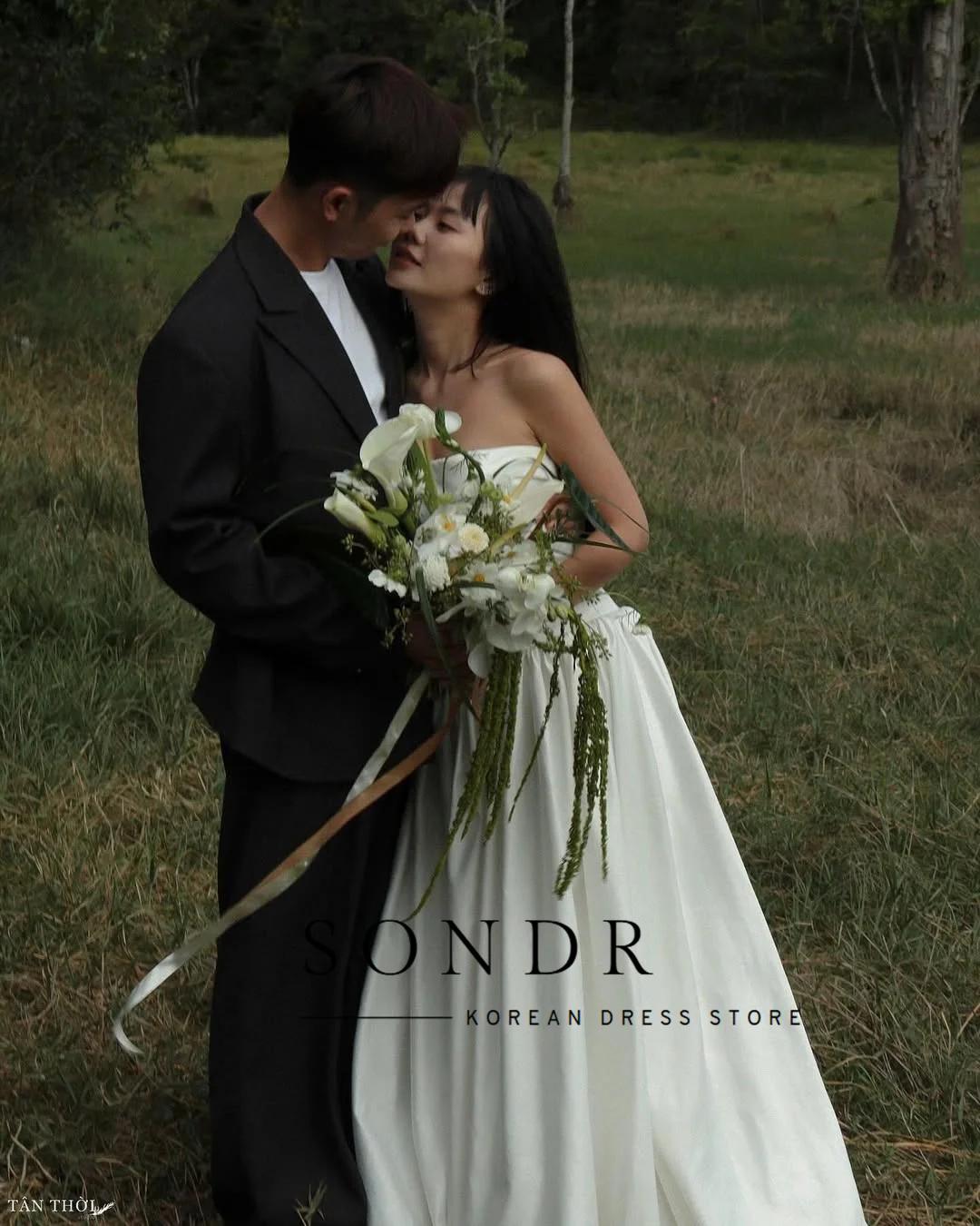 Sondr vestidos de casamento coreanos ao ar livre sessão de fotos personalizado uma linha sem alças vestido de noiva simples e elegante vestidos de auto-casamento