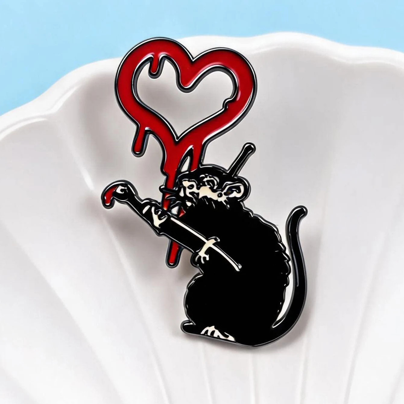 5piece Distressed Rat Knife Heart Brooch Enamel Pin for Bag Jacket Accessories