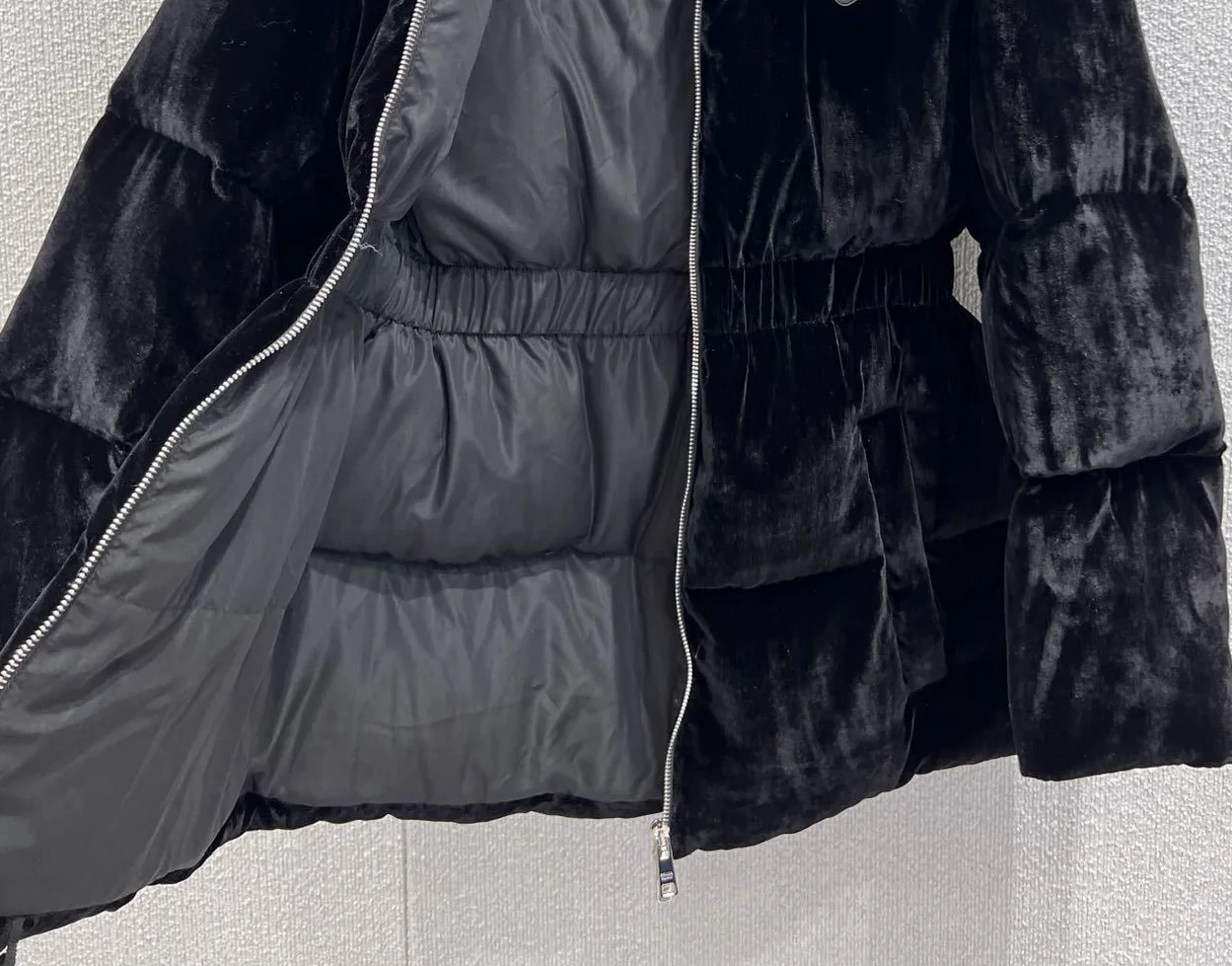 겨울 신상 우아하고 루즈한 분위기의 긴 소매 후드 및 허리 조절 가능한 다운 재킷 여성 의류