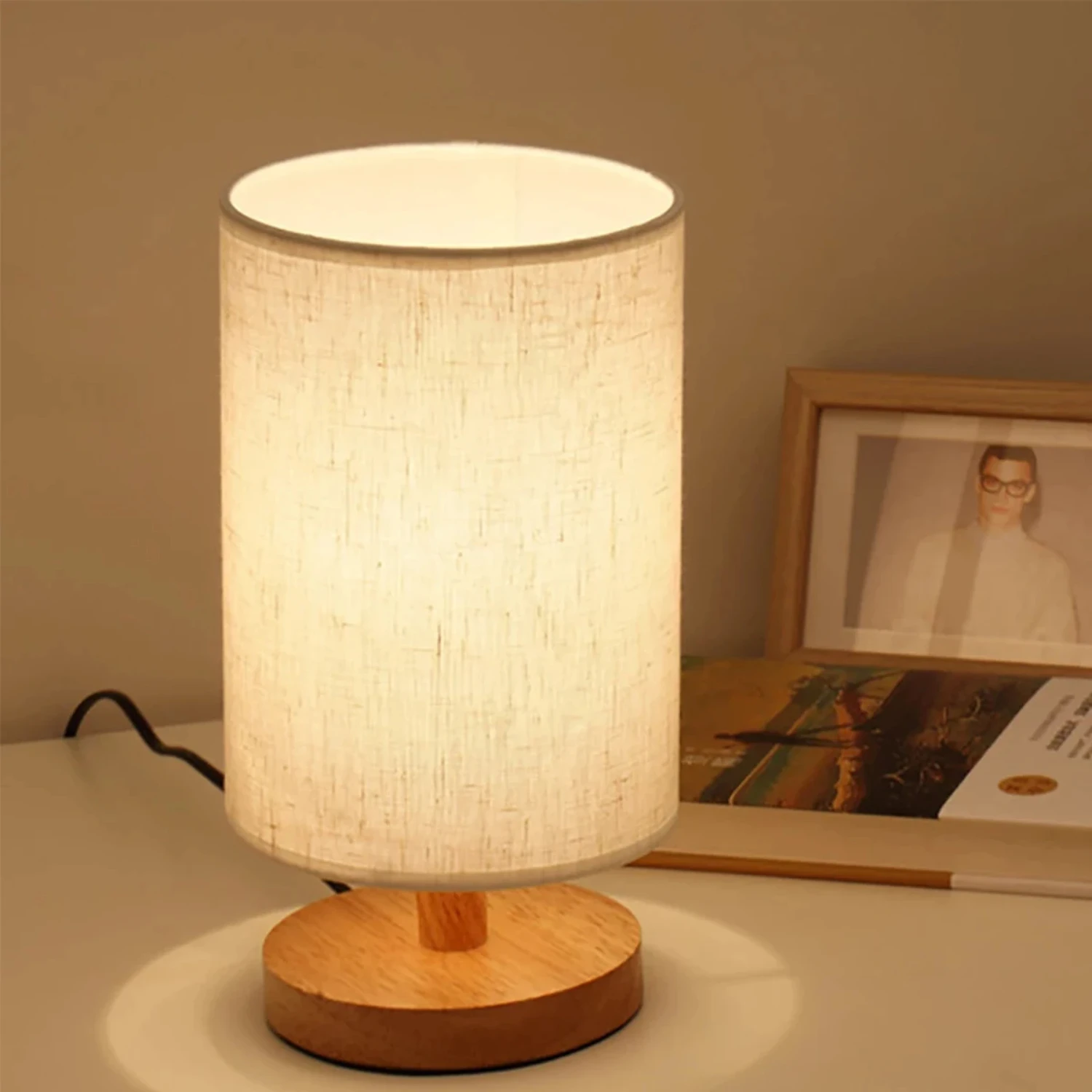 Wooden Table Lamp USB Powered Bedside Lamp Night Lights Bedroom Atmosphere Light with Cylinder Lamp Shade Hotel  Decor