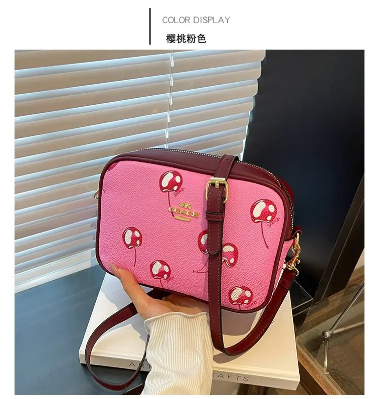 

2025 Fashion Camera Bag Casual Commuter Messenger | Popular Letter Print Shoulder Bag | Trendy Crossbody for Photography & Daily