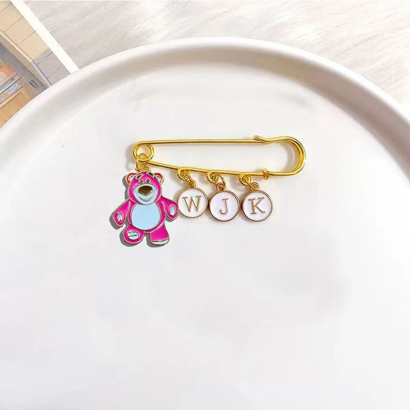 Disney Lotso new cute student fashion cartoon creative gift letter brooch for best friend shoe buckle waist buckle couple pin