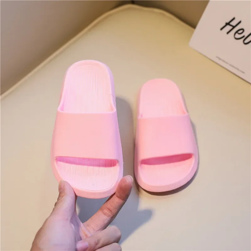 Pantuflas Cute Child Slippers Summer New Cartoon Boy House Shoes Bathroom Girl Sandals Slippers Anti Slip Kid Shoes Flip Flops