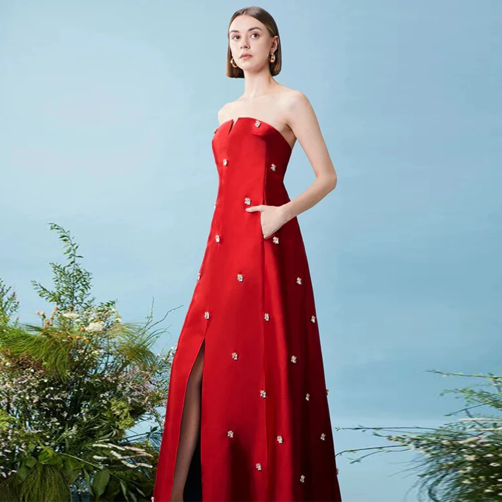 Wedding Guest Dress Exquisite Red Satin Rhinestone Front Fork Long Beaded Evening Gowns A-line Strapless Women's Evening Gowns