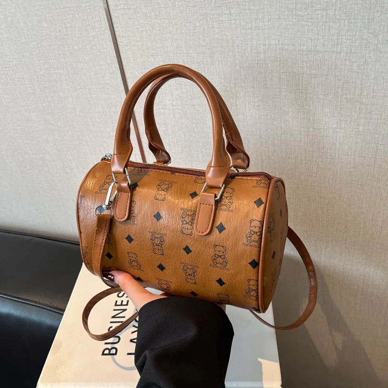 حقيبة وسادة مطبوعة لعام 2025، محفظة كتف متخصصة للنساء، حقيبة يد بمقبض علوي على الموضة، حقيبة بسيطة من النهار إلى الليل، حقيبة حبال مزخرفة #2