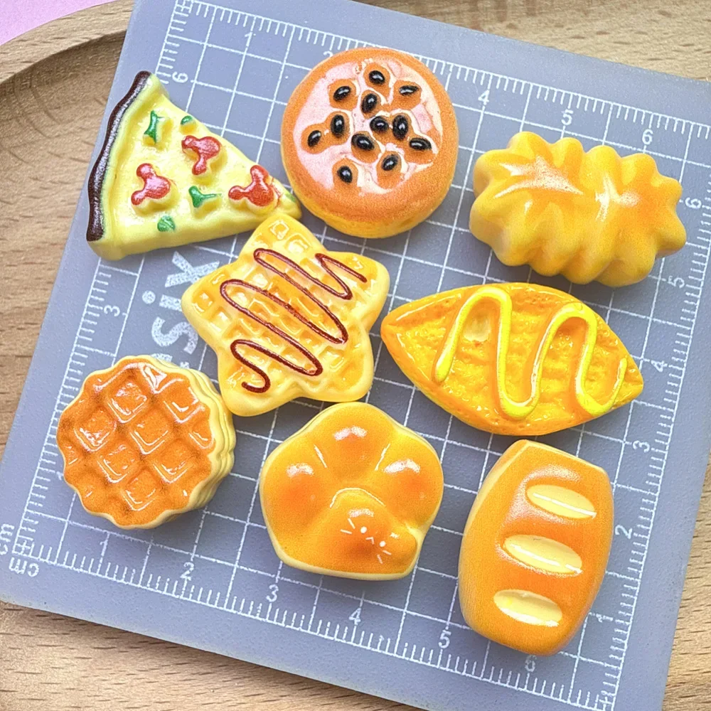 Mini Fake Bread Miniature Resin Figure Dollhouse Decor Micro Landscape Flatback Embellishment Ornament Decoration for DIY Crafts