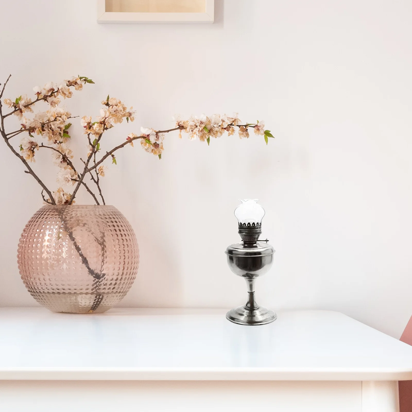 

2Pcs Clear Glass Lamp Shade Cover for Oil Lamp Windproof Transparent Replacement Globe Suitable for Vintage and Bracket