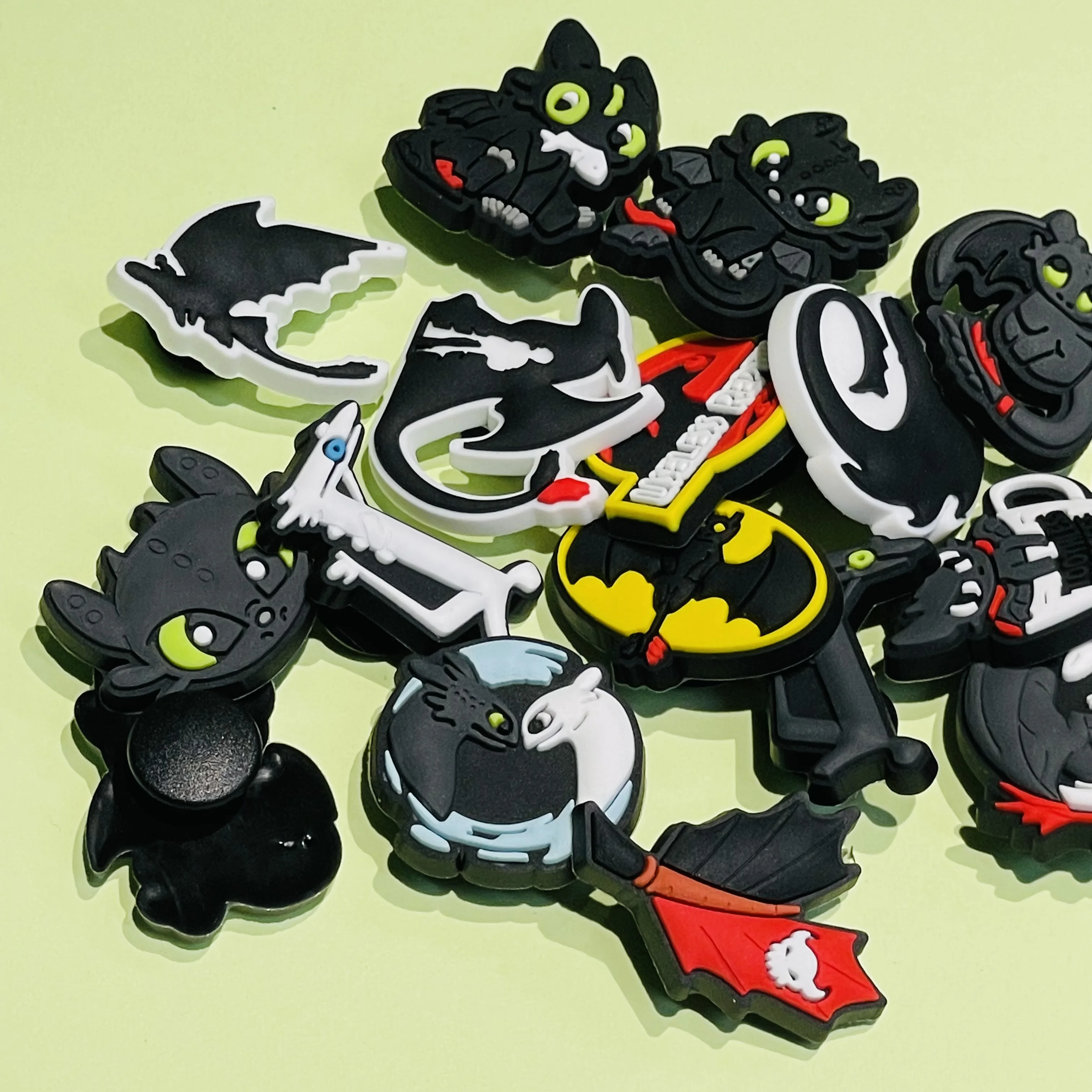 1-16pcs Cartoon Toothless PVC Shoe Charms Accessories Sandals DIY Shoes Decorations Buckle For Man Kids X-mas Gift