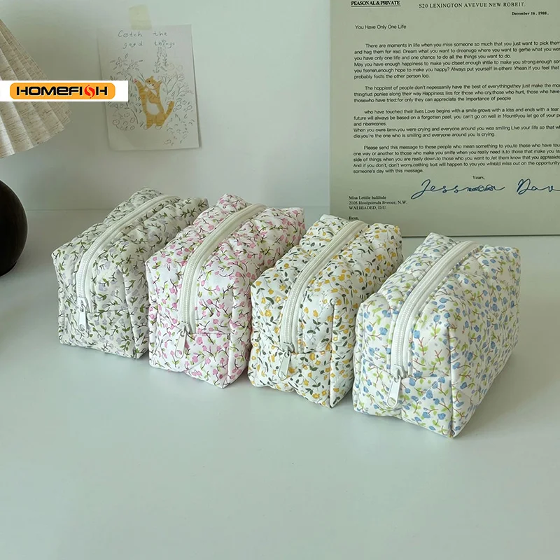 Floral Puffy Quilted Makeup Bag Large Capacity Travel Cosmetic Pouch Flower Print Storage Organizer for Women Daily Travel Use