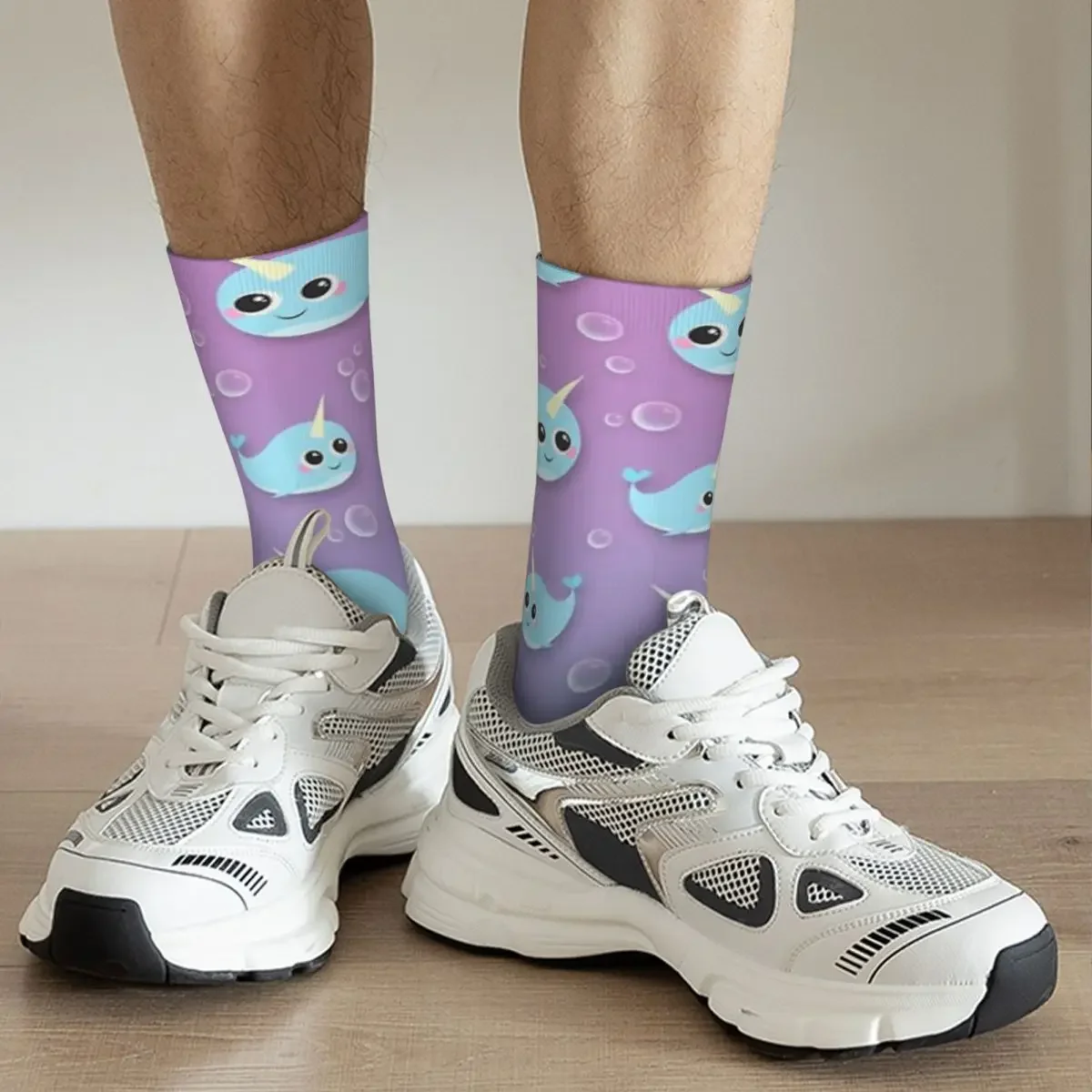 Chaussettes longues Happy Narwhal pour hommes et femmes, bas Harajuku, accessoires toutes saisons, cadeaux mignons, haute qualité