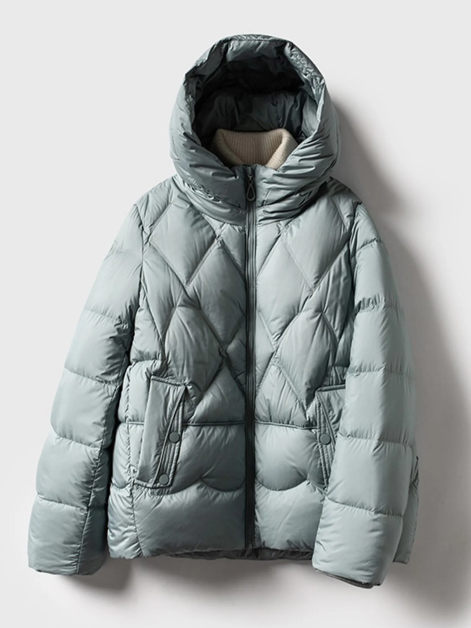 Women's short down jacket with a stylish design for winter 2024, lightweight and warm 90% white duck down jacket