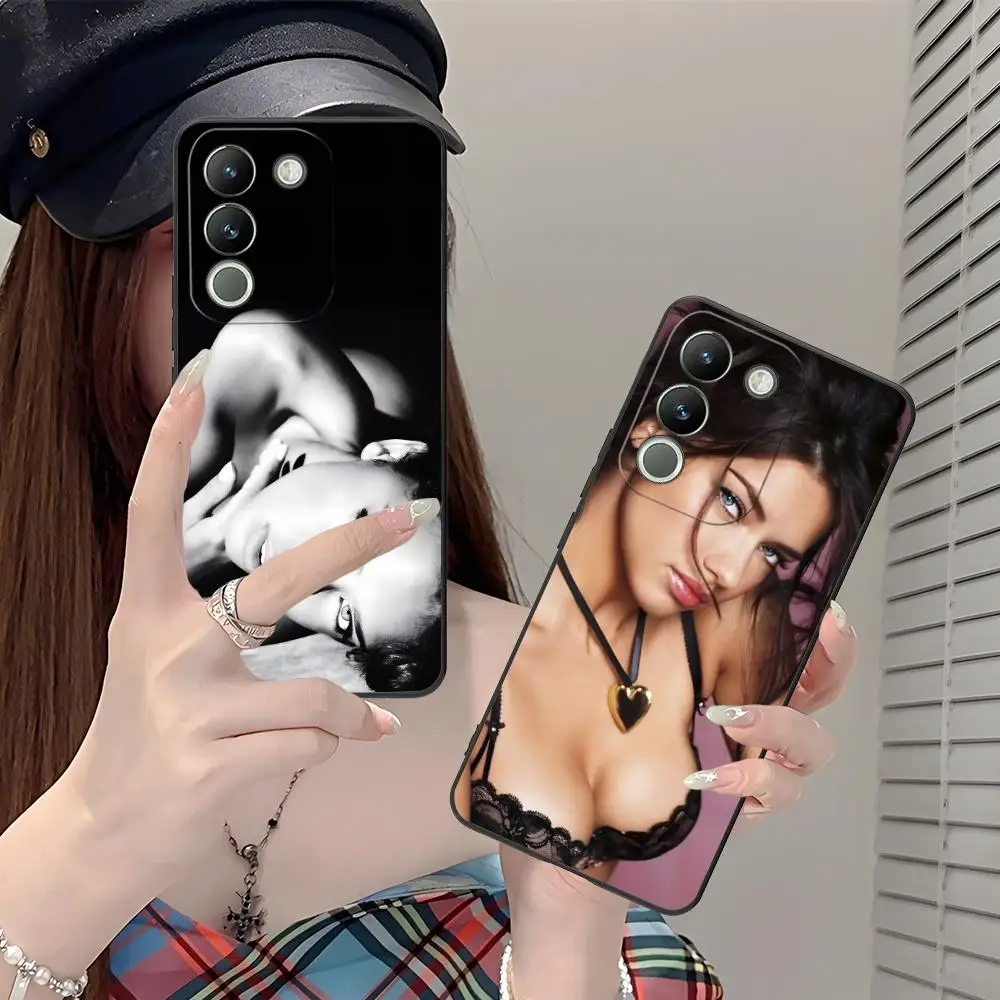 Adriana Lima Mobile…