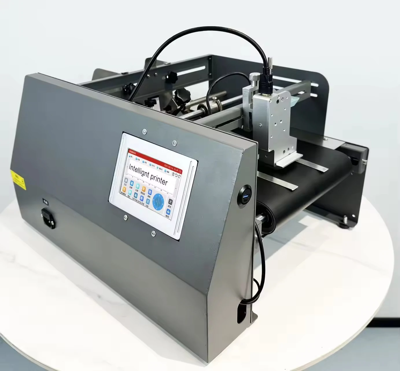 Desktop adjustable speed conveyor