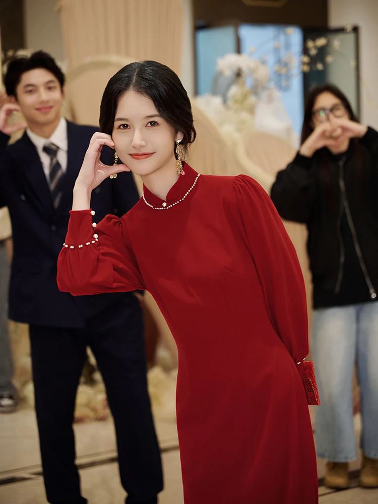 

Красное длинное свадебное платье для невесты с низким разрезом, в китайском стиле, длинное вечернее платье-ципао, подходит для свадебного приема