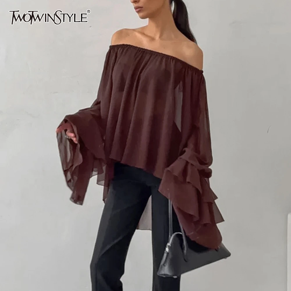 

TWOTWINSTYLE винтажная прозрачная сетчатая блузка для женщин с разрезом на шее и оборками с длинными рукавами, сексуальные темпераментные блузки, женские осенние