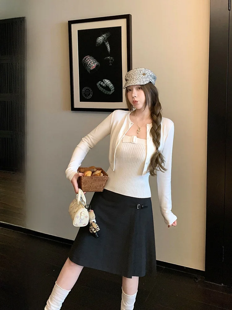 

White Knitted Long Sleeve Cardigan Top Set Women's Spring Autumn Design Sense Minority Two Piece Set Comfortable Breathable