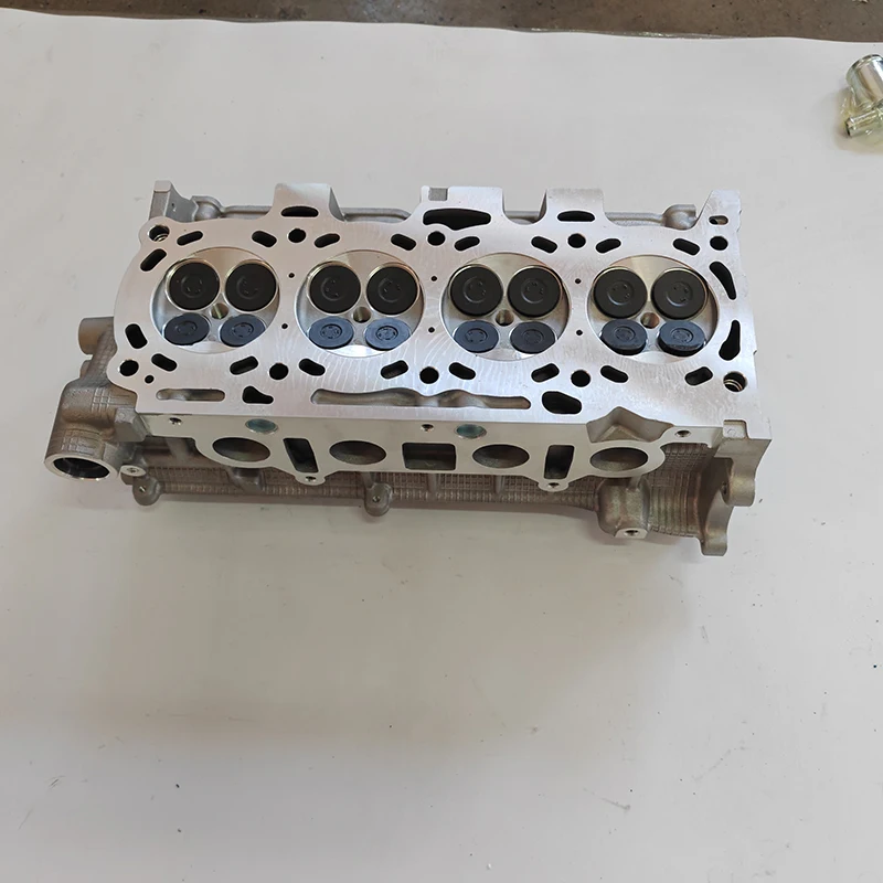 1AZFE 2AZFE رأس الأسطوانة صالح تويوتا كامري Rav 4 ألفارد H2 Vellfire هايلاندر U2 أفينسيس بريفيا إيبسوم هارير 2.0 2.4 VVTi