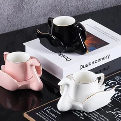 Set di piattini per tazze da caffè di lusso Swan in ceramica con mano e piatto tè al latte Cappuccino stoviglie 110ml regali per coppie di compleanno