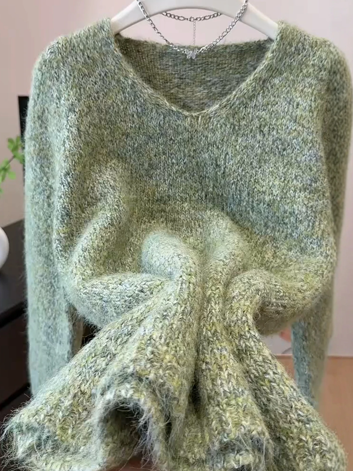 

Korean Sle V-Ne Mixed Color Lantern Sve Pullover Thiened Loose Women's Knitted Sweater Autumn Winter New Arrival