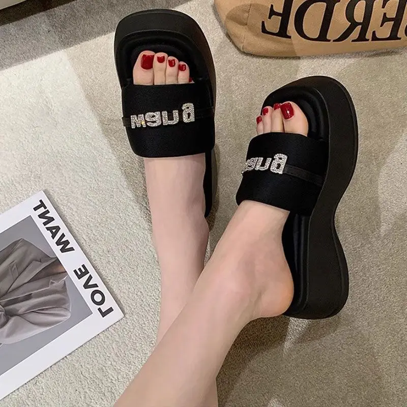 Summer Slippers Women Wear Summer Black Thick Soled Flip-flops Beach Sandals Wedge Heels Increase Sandals Women\'s Shoes