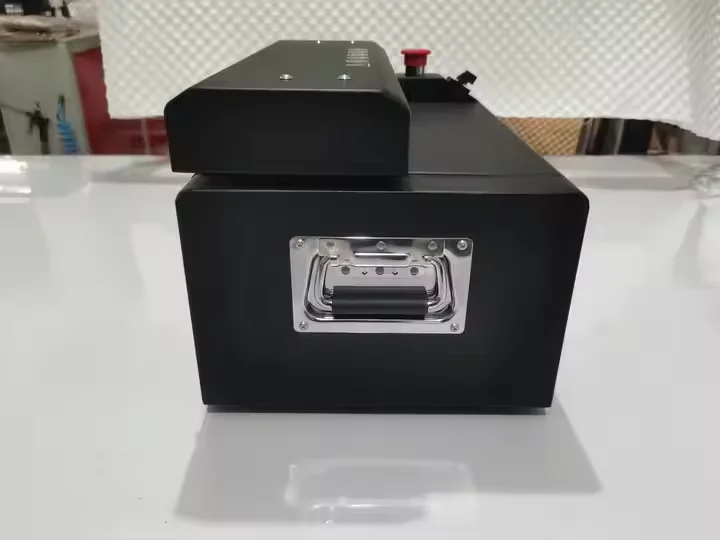 Small Size Desktop Waste Recycle Paper Shredder Cross-Cut Carton Box and Cardboard Shredding Machine Electric Power