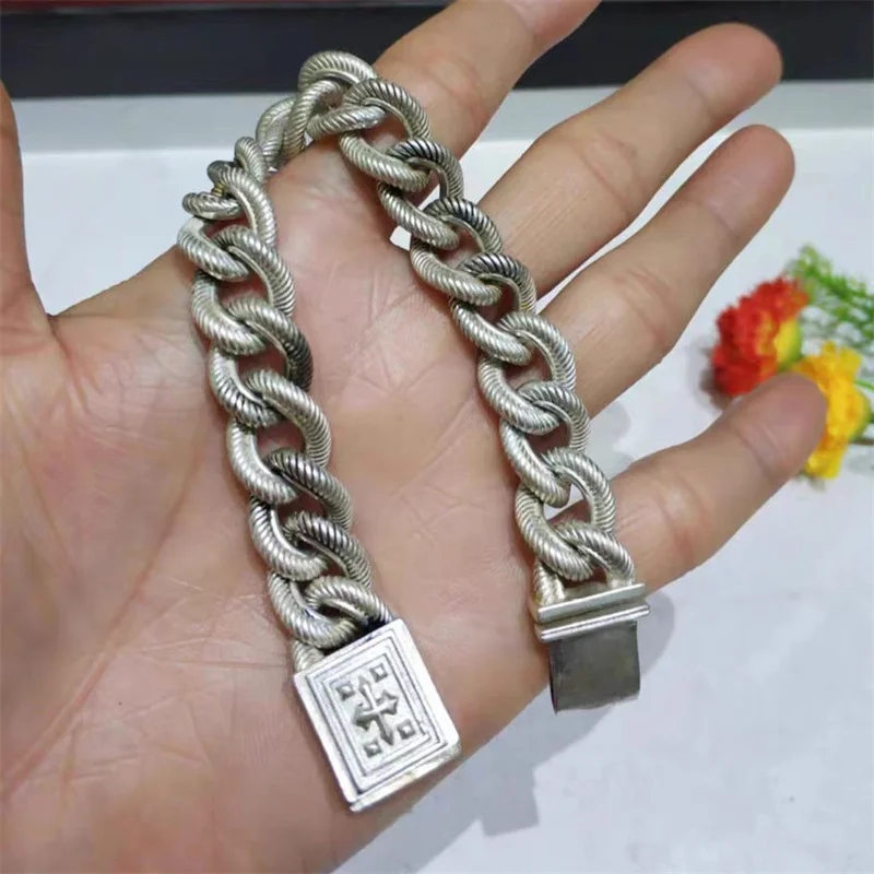 

Mai Chuang/ Tibetan Silver Bracelet Fashionable Personalized Pendant Jewelry Exquisite Workmanship Men and Women Couples Gift