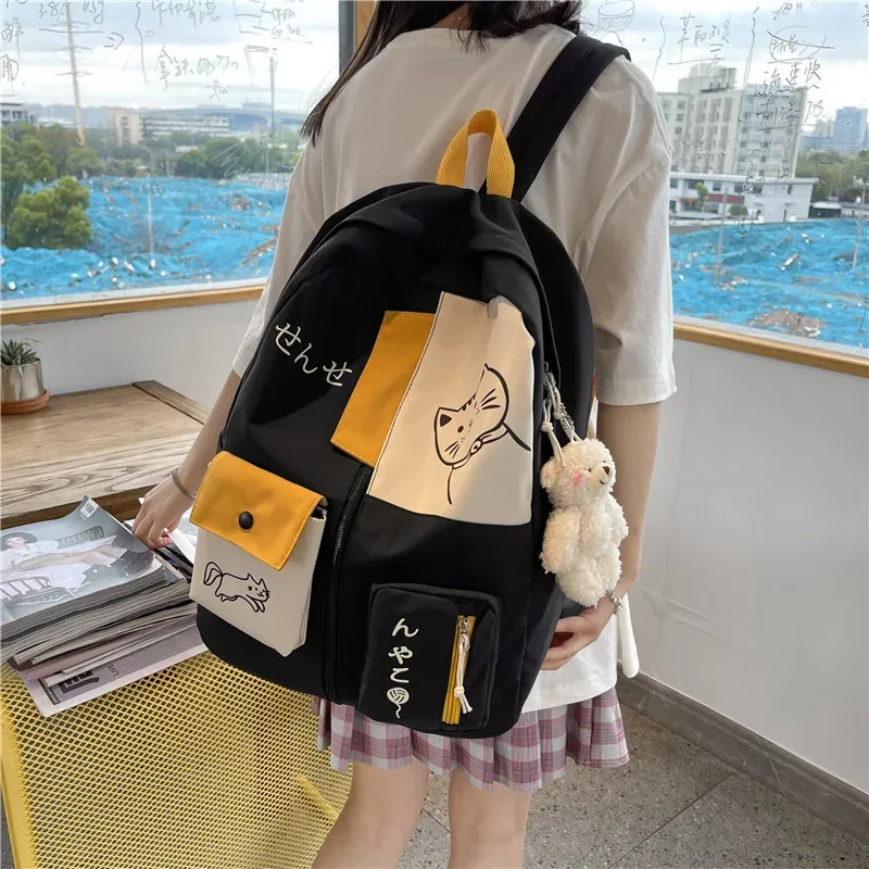 Japanese Canvas Backpack for New Cute Contrasting Color Student Large Capacity and Fashionabletrend School Backpack