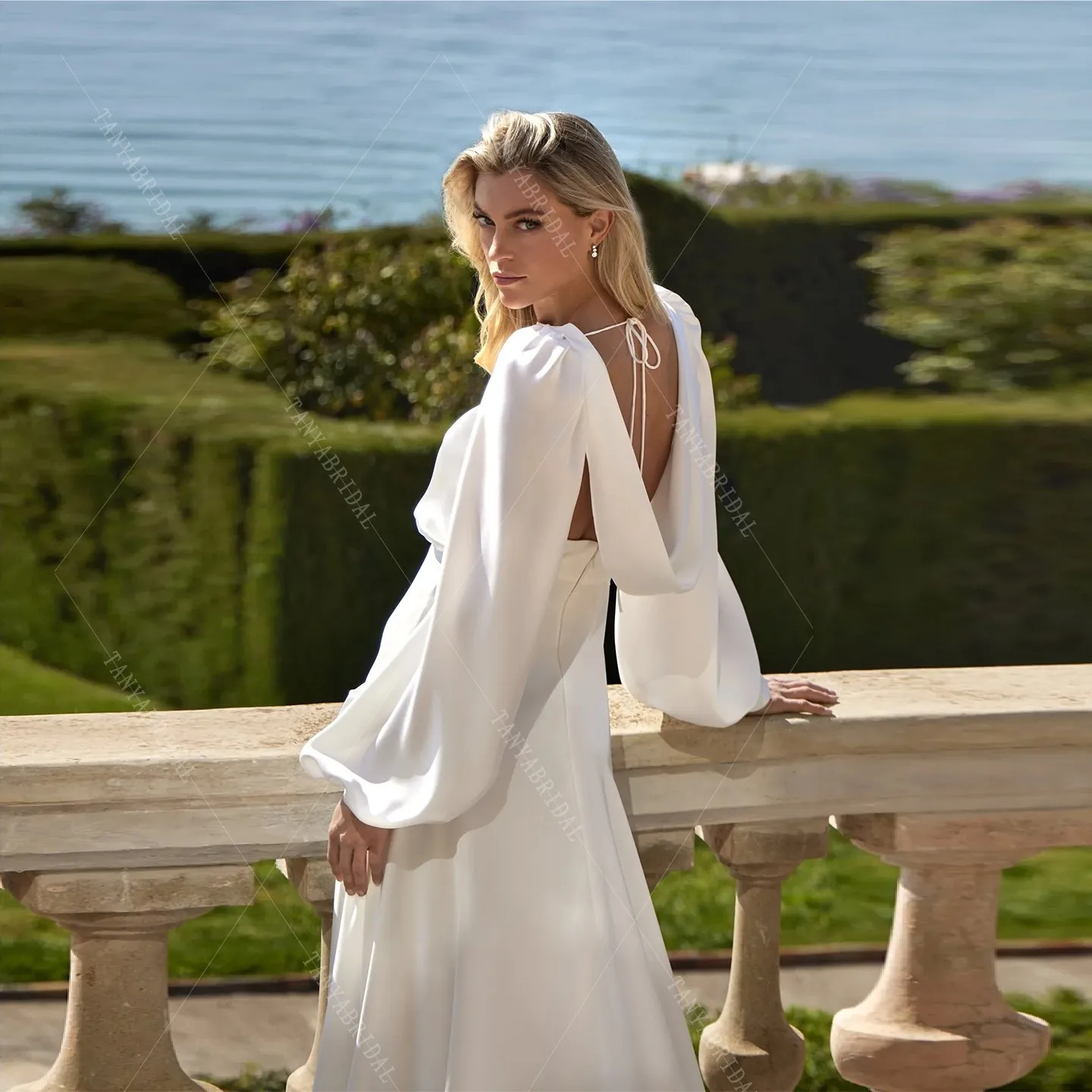 Vestido de novia de satén sencillo para mujer, vestido de novia de manga larga con espalda descubierta, corte en A, cola de corte, elegante vestido de novia de invierno TSWD838