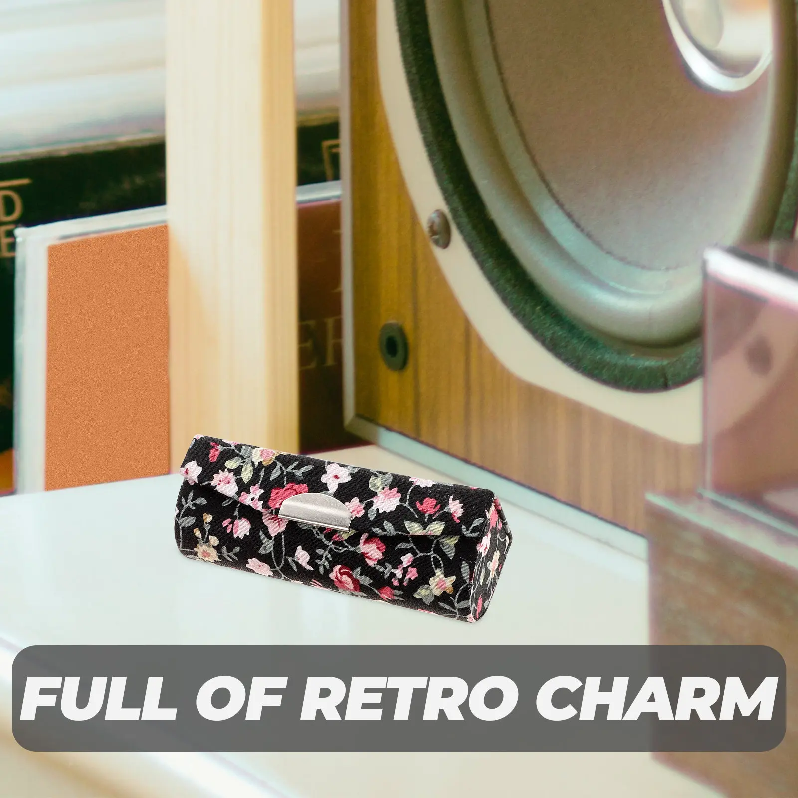 

Набор из 4 декоративных футляров для помады с цветочным дизайном, портативные косметички с зеркалом для путешествий, вечеринок и использования на открытом воздухе