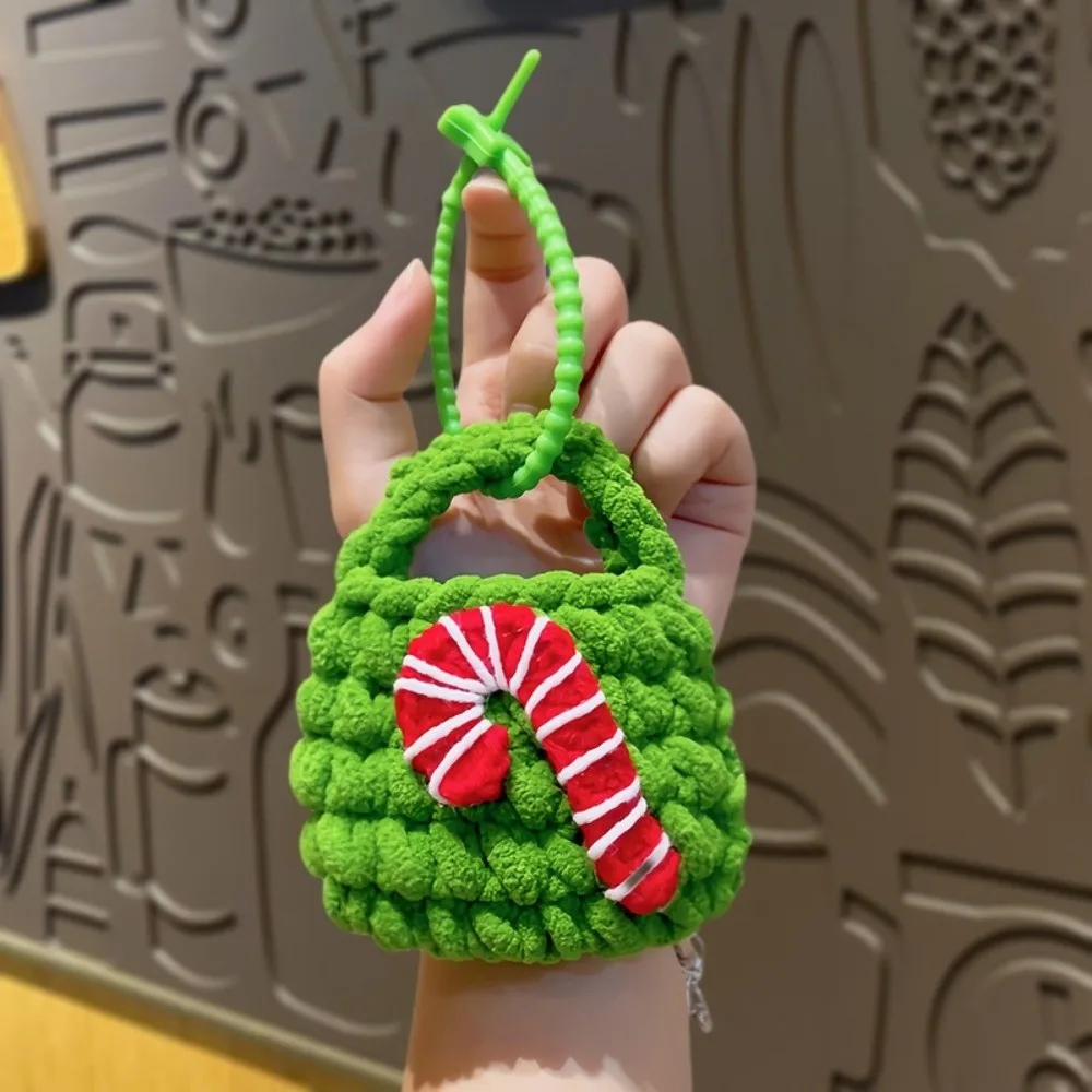 Mini Christmas Keychain Material Snowflake Pattern Hand-woven Yarn Bag Cartoon Santa Hand Knitting Coin Purse Cartoon Santa