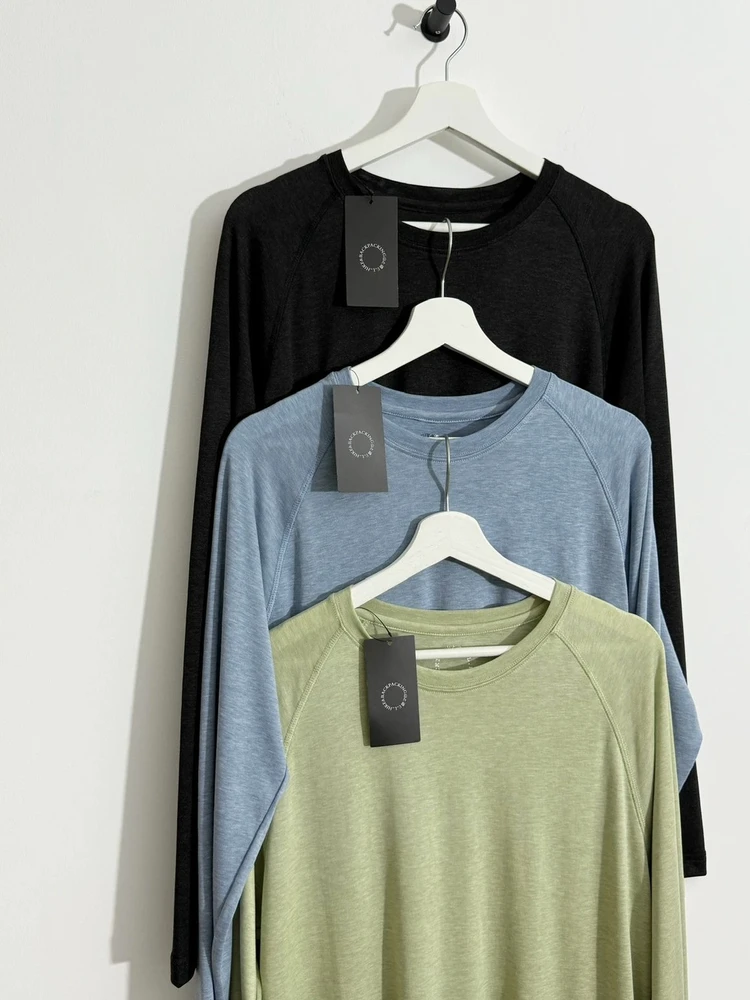 

Yamatomichi lightweight fast-drying stretch wool outdoor sports long-sleeved T-shirt